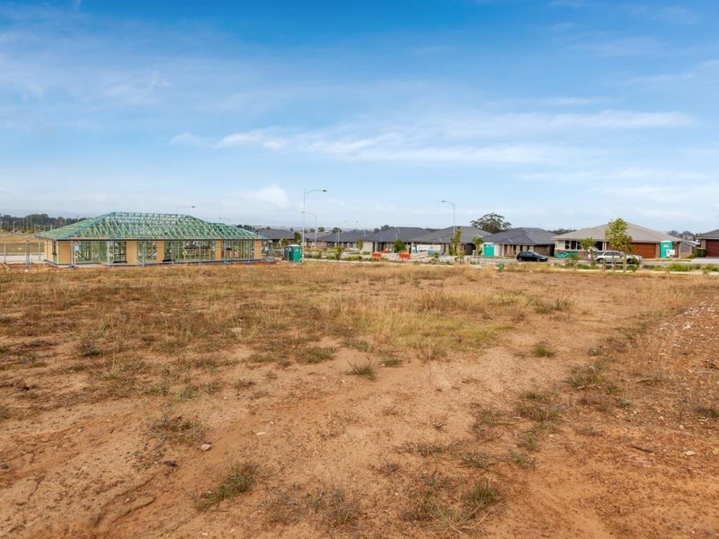 5 Bilson Road, Spring Farm, NSW 2570