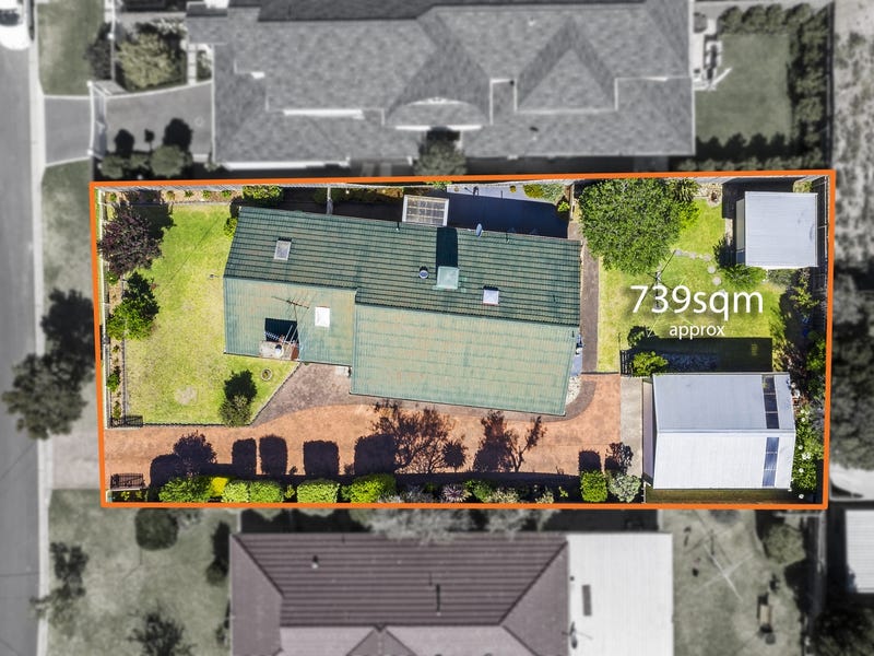 18 Gleneagles Avenue, Mornington, Vic 3931 Property Details