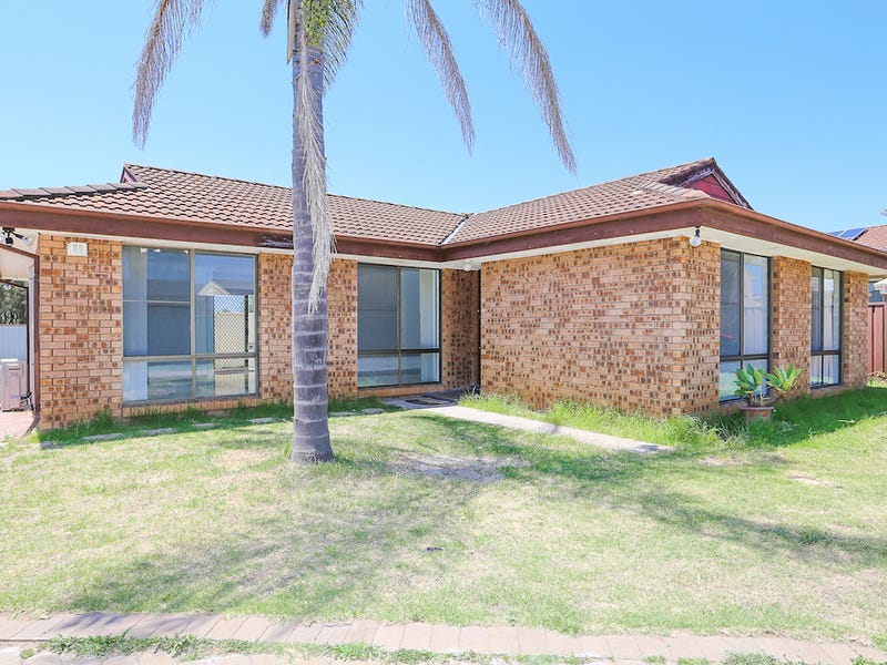 51 Adrian Street, Macquarie Fields, NSW 2564