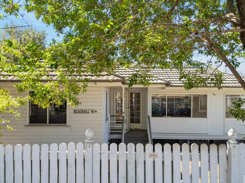 10 Sapphire Street, Holland Park, QLD 4121