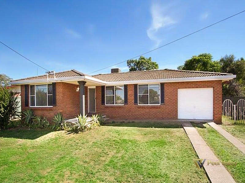 8 Jemmy Place, Oxley Vale, Tamworth, NSW 2340 Property Details