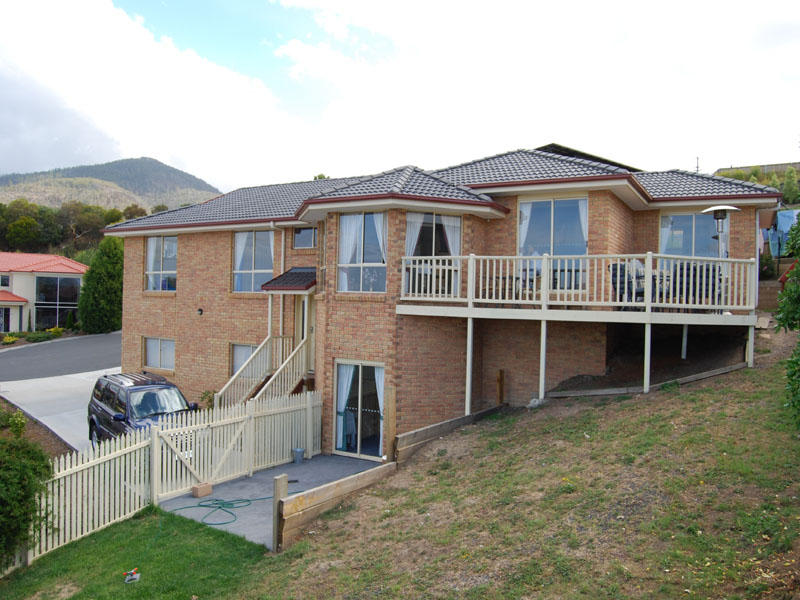 8 Chablis Court, Berriedale, Tas 7011 Property Details