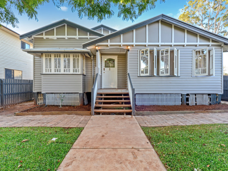 25 Ipswich Street, East Toowoomba, QLD 4350