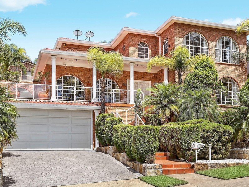 194 Fowler Road, Illawong, NSW 2234 Property Details