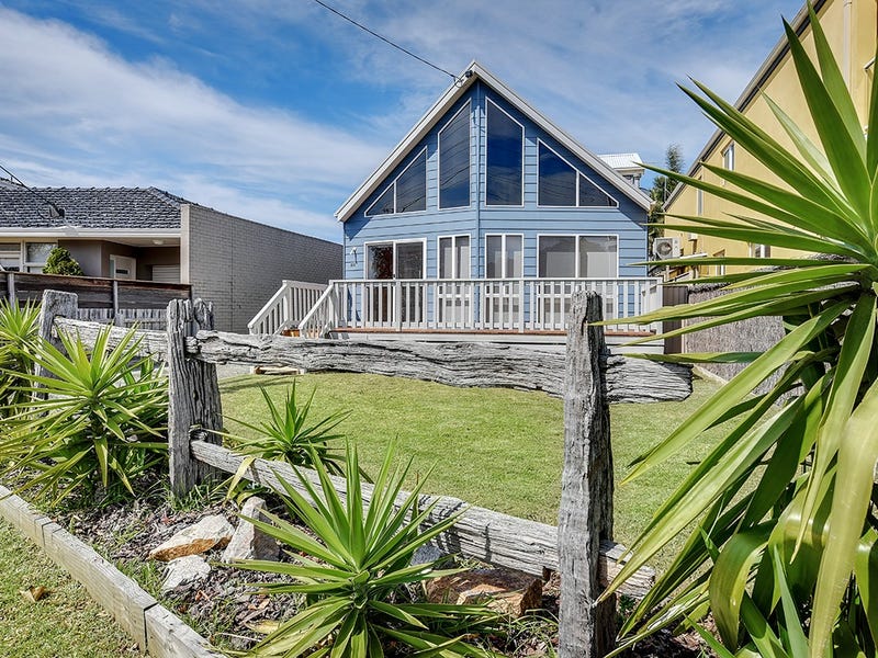 118 Marine Parade, Lakes Entrance, VIC 3909