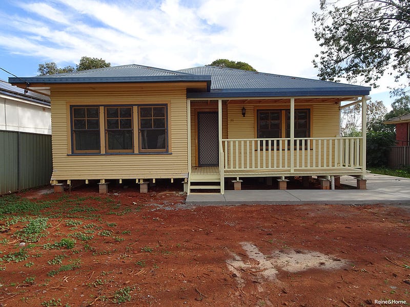 36 Derribong Street, Peak Hill, NSW 2869