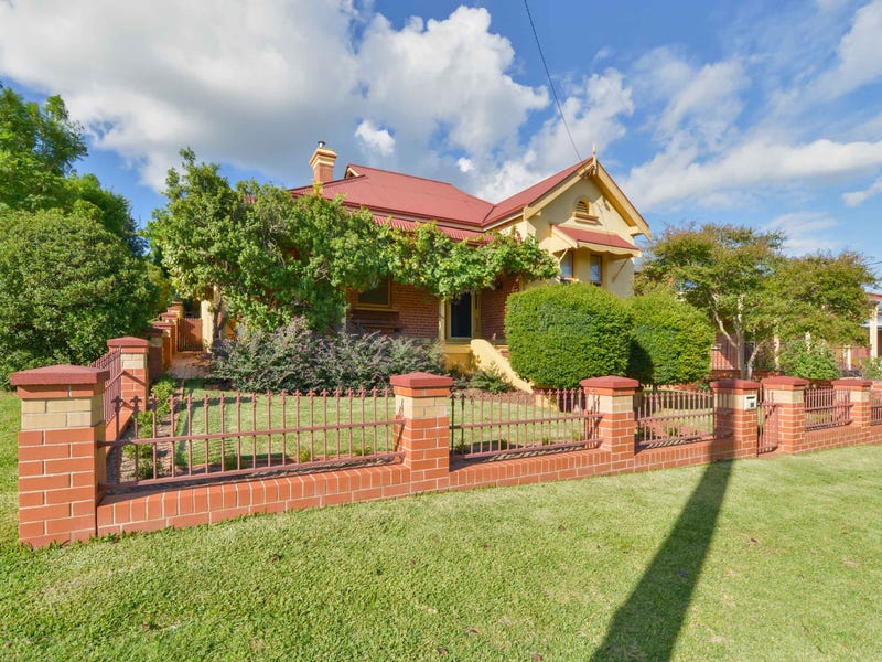 42 Carthage Street, Tamworth, NSW 2340 Property Details