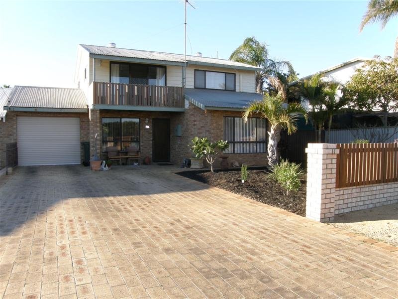 8B Harvey Place, Kalbarri, WA 6536