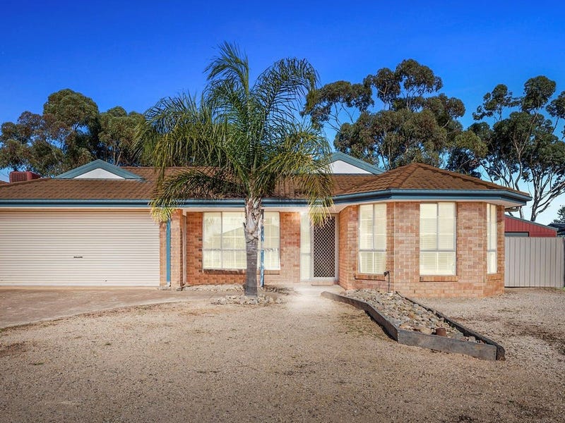 39 Denny Place, Melton South