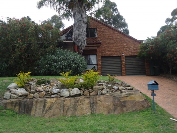 82 Beaumaris Drive, Menai, NSW 2234