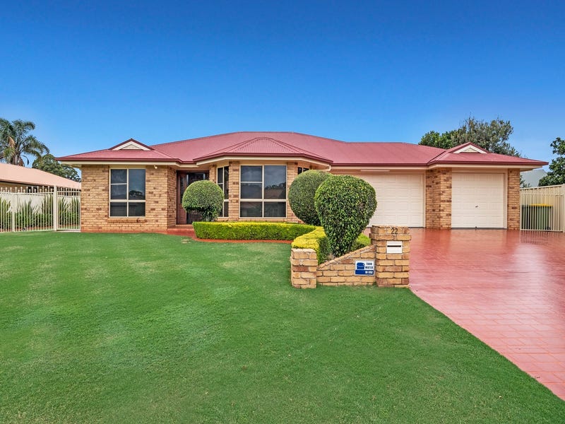 22 Wood Drive, Middle Ridge, QLD 4350