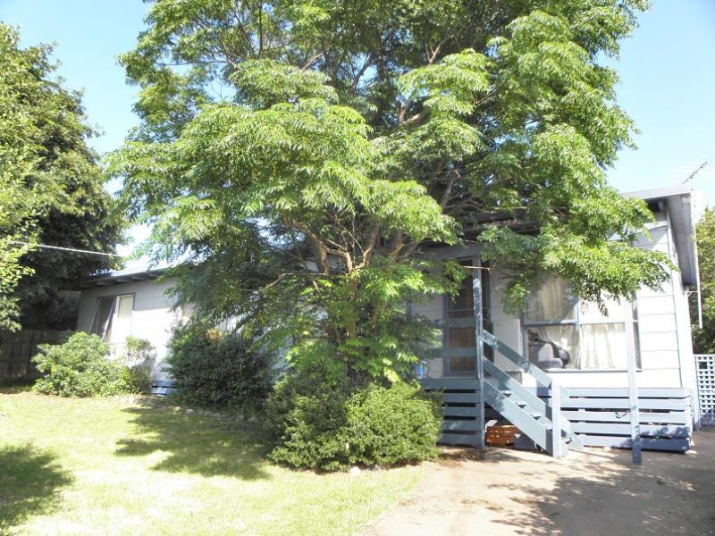 11 Reeves Street, Kalimna, VIC 3909