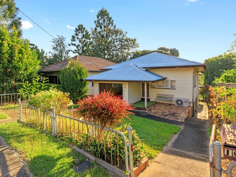16 Love Street, Holland Park, QLD 4121