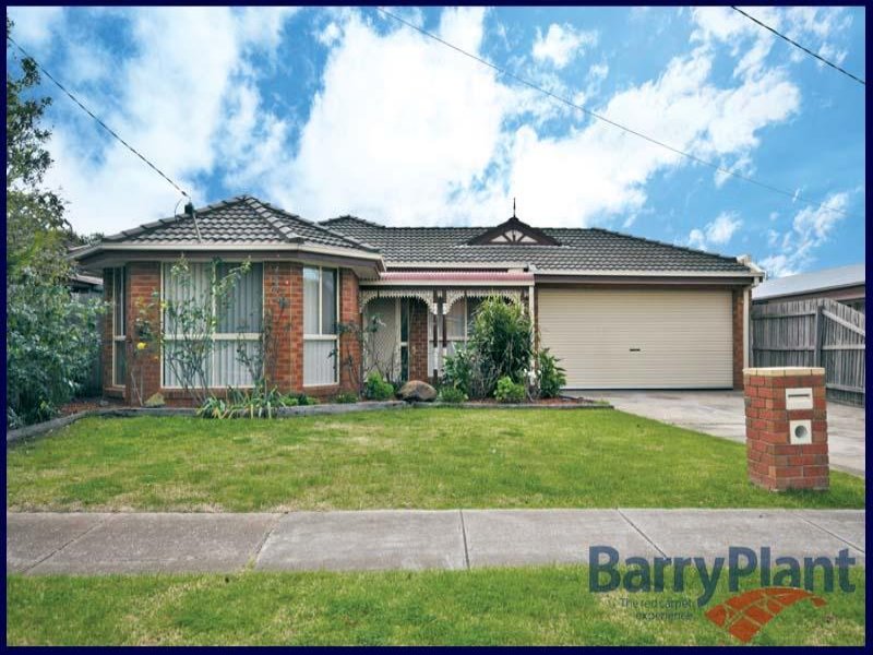 32 Road, Diggers Rest, VIC 3427