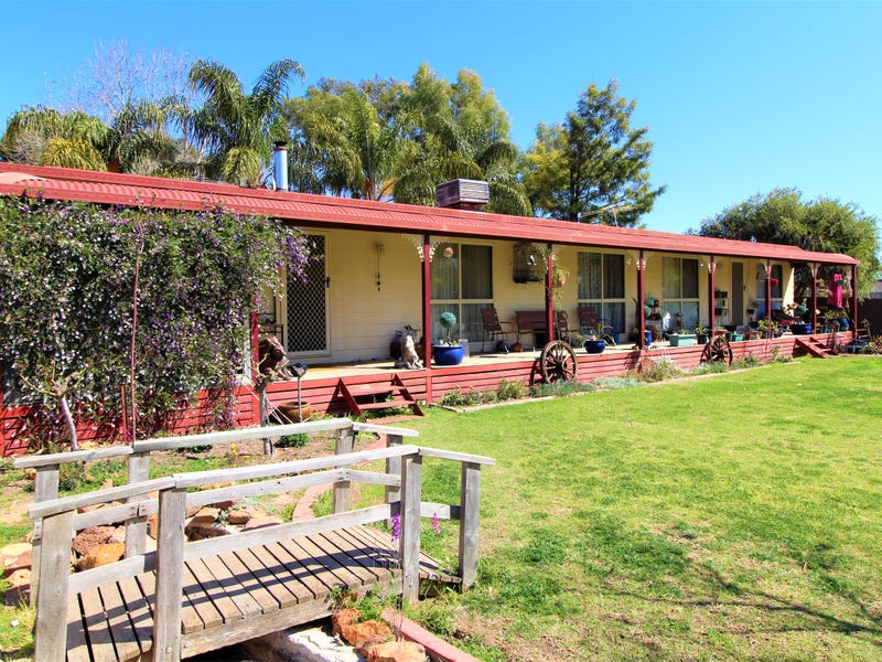 6 Campbell Street, Darlington Point, NSW 2706