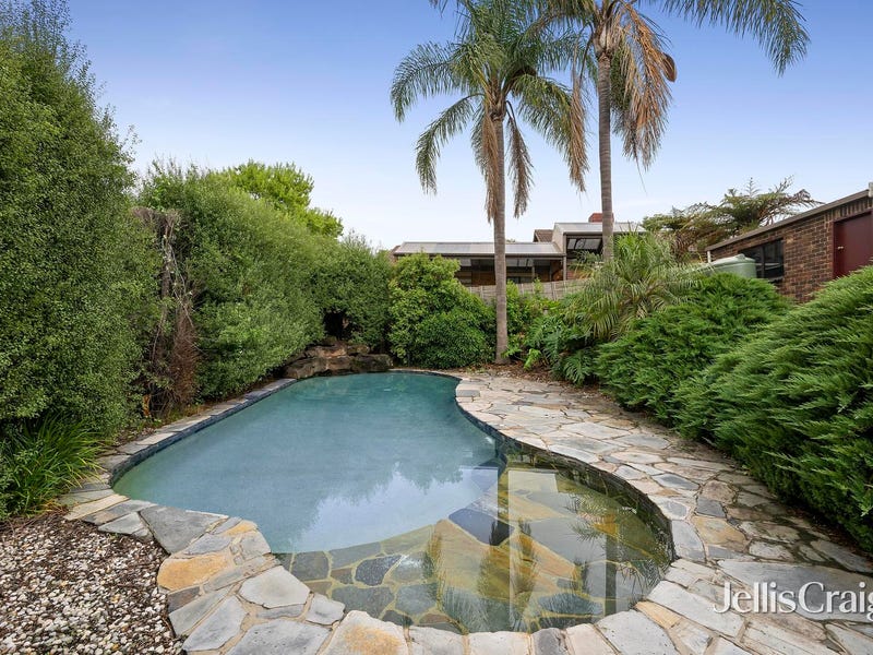 63 Landscape Drive, Mooroolbark, Vic 3138 - Property Details