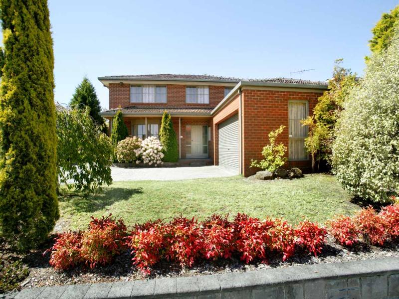 13 Vanessa Court, St Helena, VIC 3088 13 Vanessa Court, St Helena, VIC 3088