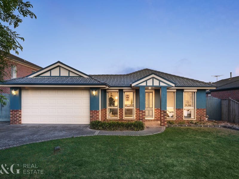 126 Berwick Springs Promenade, Narre Warren South, VIC 3805
