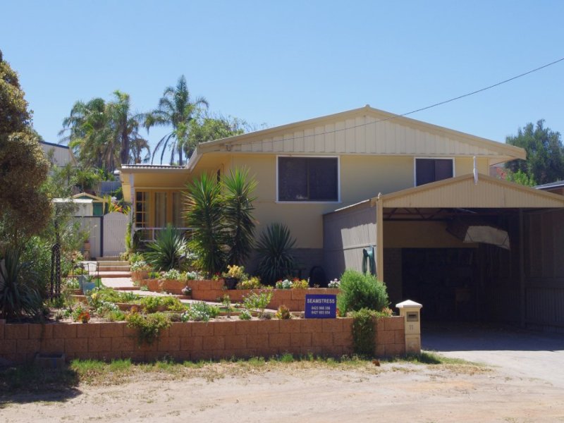 11 Dorothy Street, Geraldton, WA 6530 Property Details