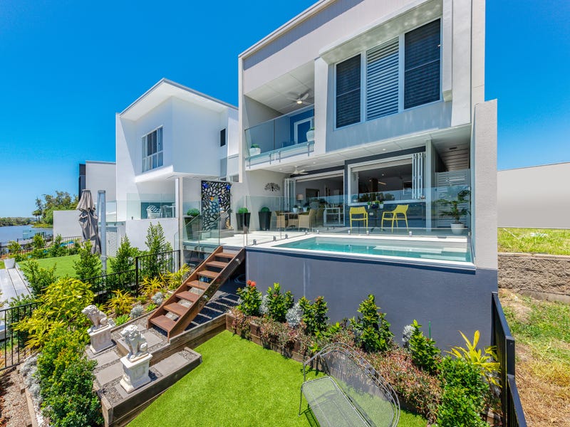 32 Banfield Place, Maroochydore, Qld 4558 Property Details