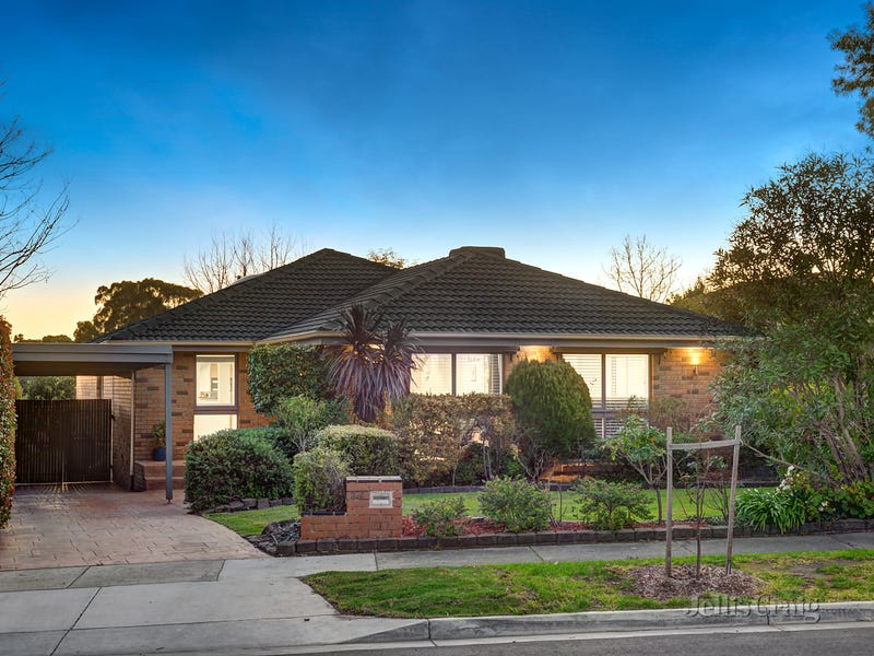 34 Windermere Drive, Ferntree Gully, VIC 3156