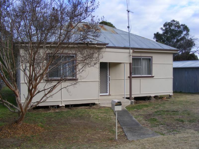 22 Laurel Street, Kootingal, NSW 2352 Property Details