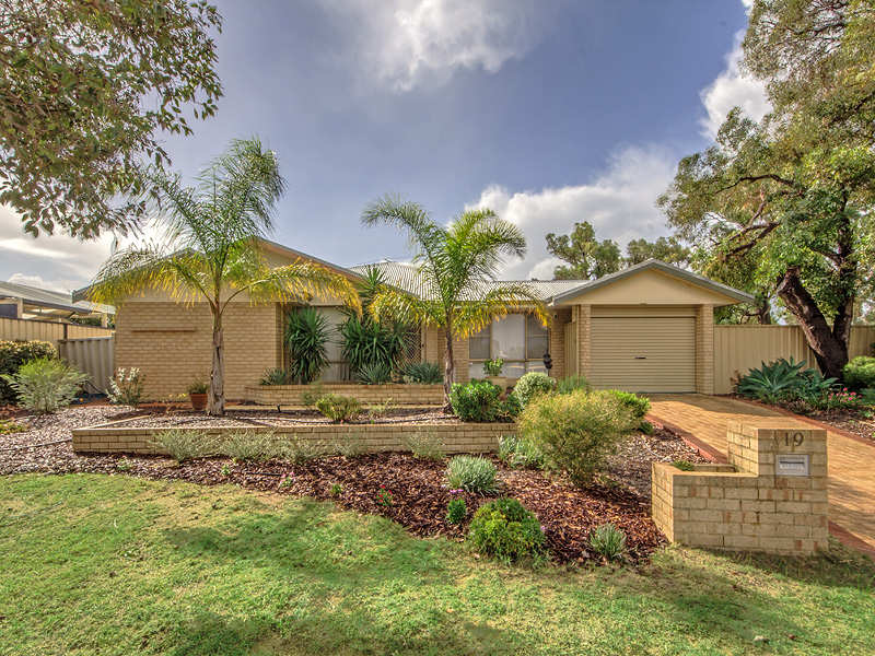 19 Riley Place, Leda, WA 6170 Property Details