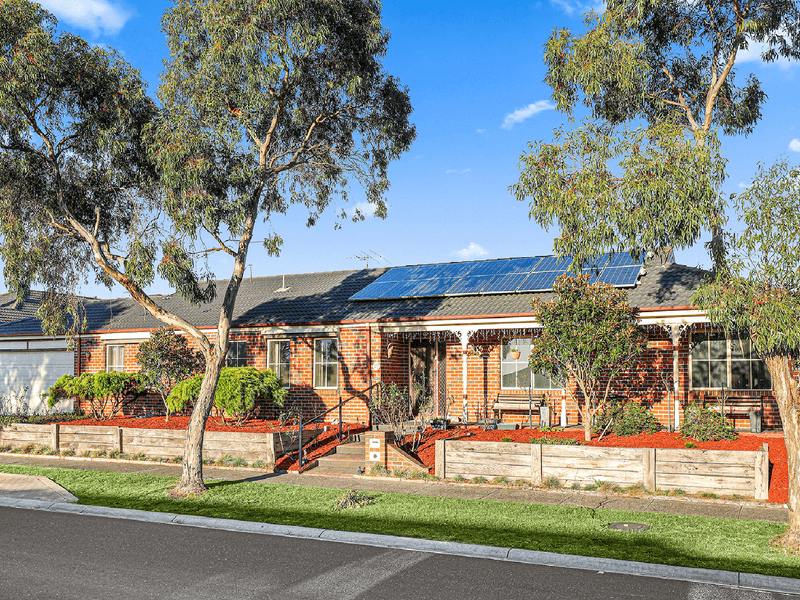 30 Brookland Greens Boulevard, Cranbourne, Vic 3977 Property Details