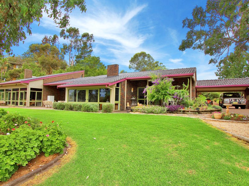 216 Back Kootingal Road, Tamworth, NSW 2340 Property Details