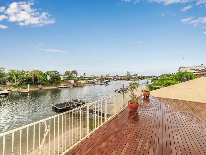 4 Tosti Street, Bundall, QLD 4217