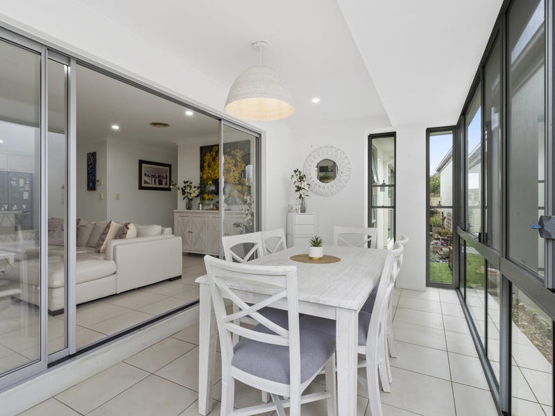 Houses for Sale in halcyon