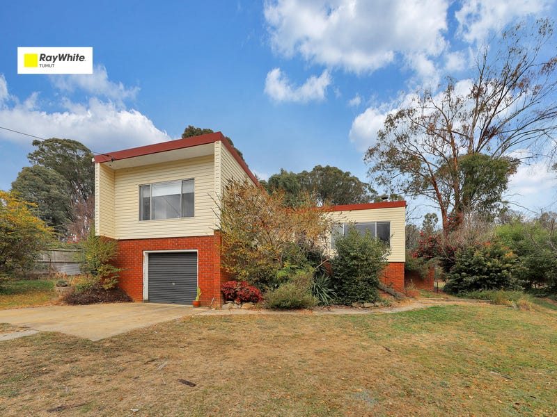 8 Eurabbie Street, Batlow, NSW 2730 House for Sale