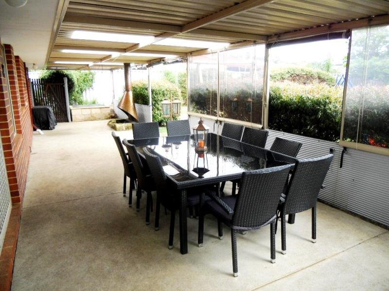 16 Holyrood Close, Orelia, WA 6167 Property Details