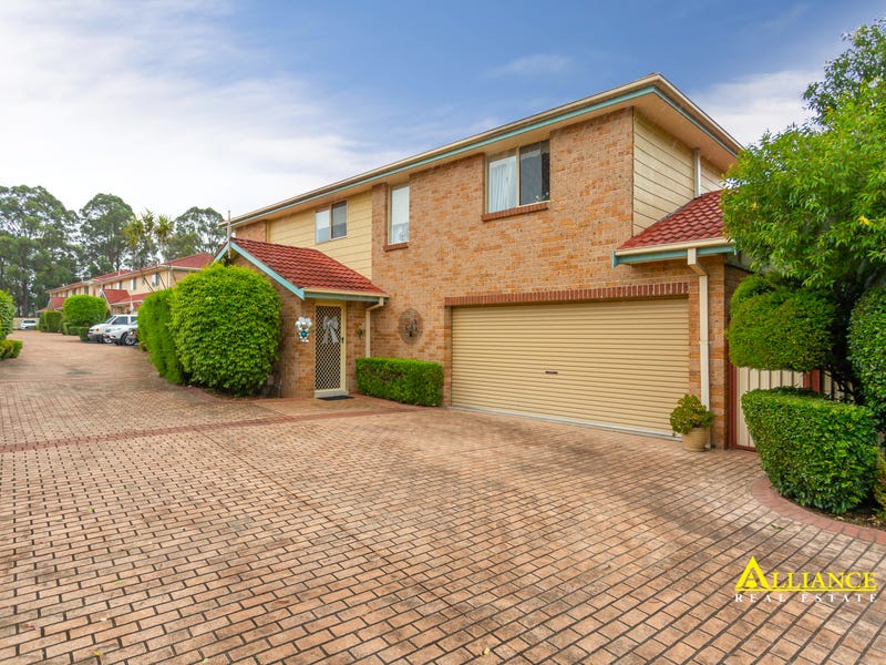1/6 Lehn Road, East Hills, NSW 2213
