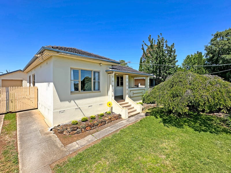 16 Brandy Creek Road, Warragul, Vic 3820 Property Details