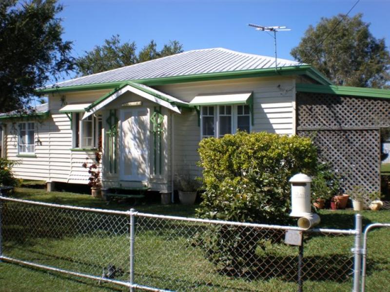 33 Hume Street, West Mackay, QLD 4740