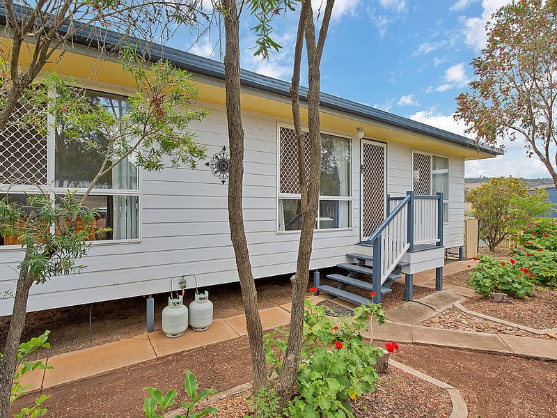 21 Jellicoe Street, Proston, Qld 4613 Property Details