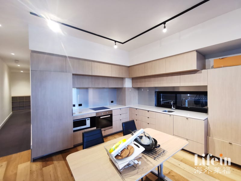 206/99 Palmerston Cres, South Melbourne, VIC 3205