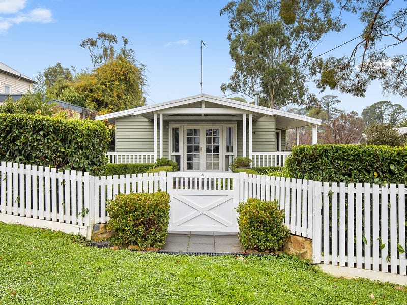 4 Ninth Street, Hepburn Springs, VIC 3461