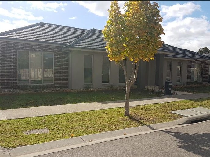 11 Kylemore Drive, South Morang, VIC 3752