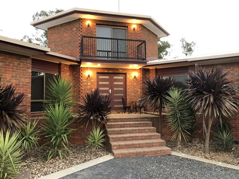 Houses for Sale in St Arnaud, VIC 3478