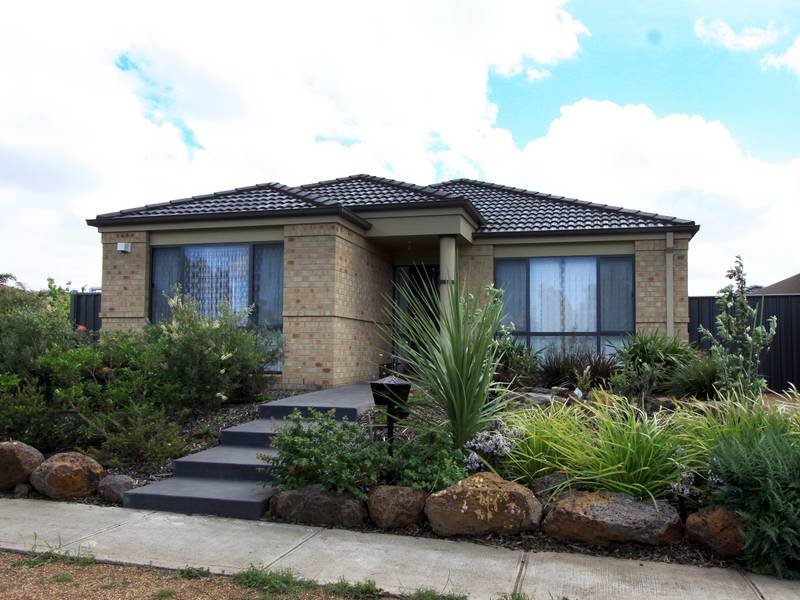 Property 108454836, Tarneit, Vic 3029 Property Details