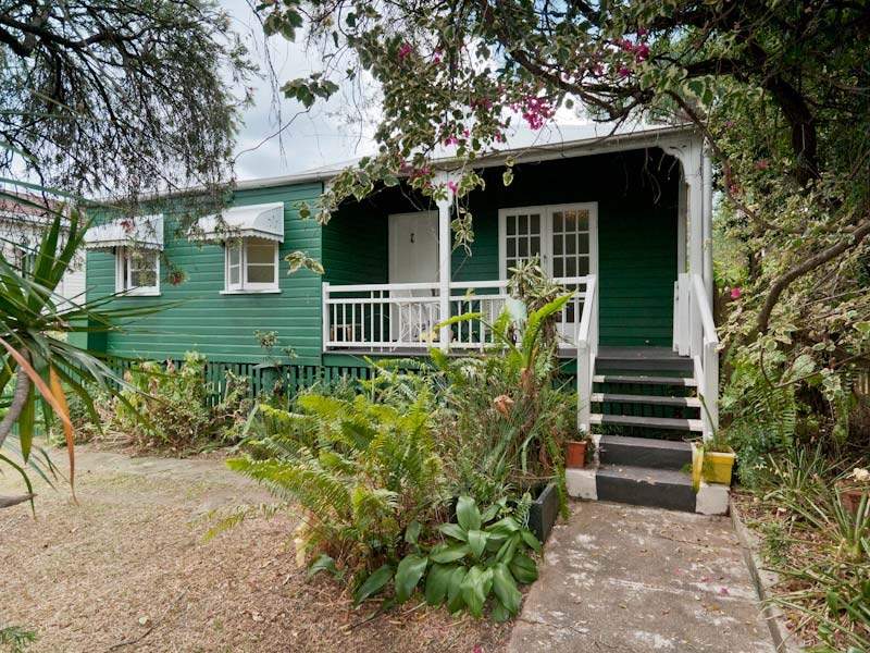 19 Blaxland Street, Milton, Qld 4064 Property Details