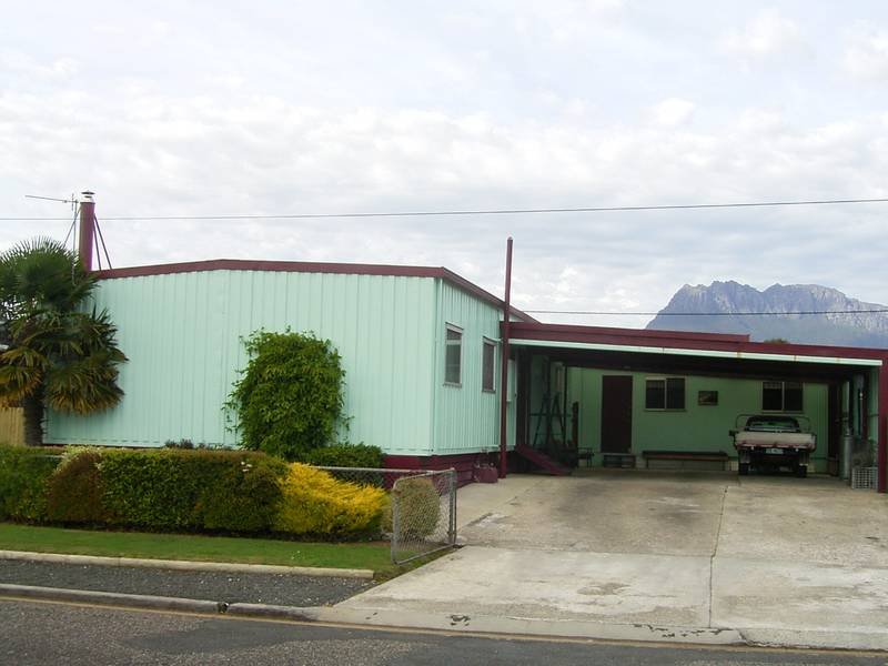 8 Sale Street, Tullah, Tas 7321 Property Details