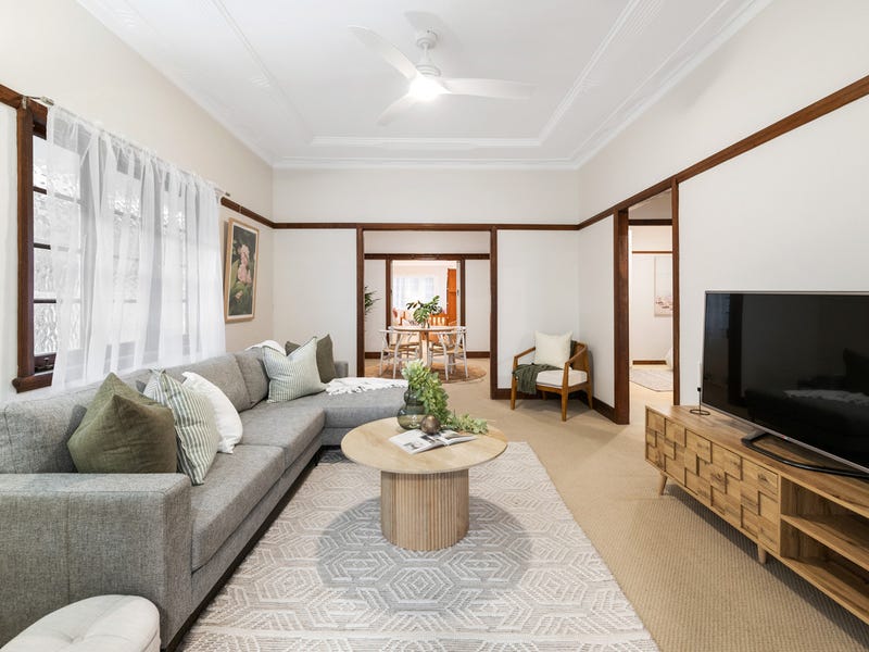 30 Lewis Street, Camp Hill, QLD 4152