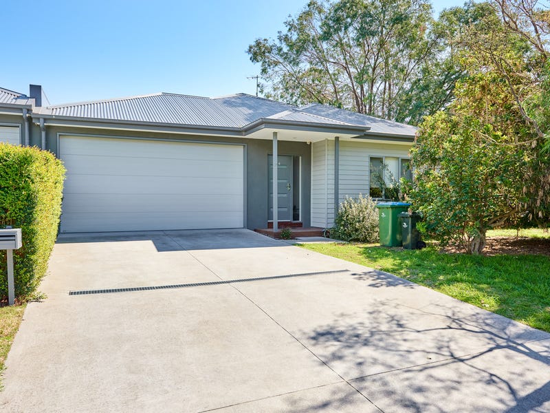 2 Bayview Avenue, Rosebud, Vic 3939 - Property Details