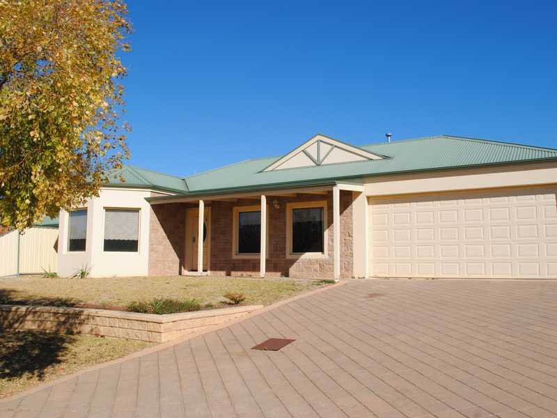 8 Denbeigh Court, Mildura, VIC 3500