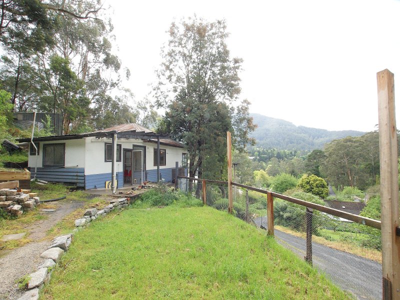 27 Lithgow Avenue, Warburton, Vic 3799 Property Details