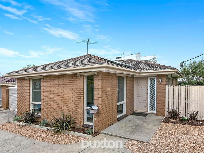 1/4 The Corso, Parkdale, Vic 3195 Property Details