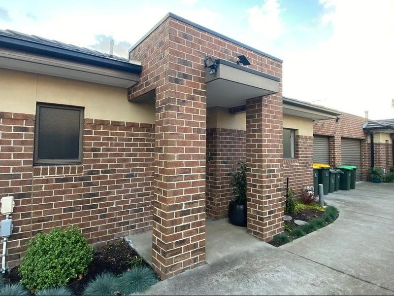 2/8A Henty Street, Reservoir, VIC 3073